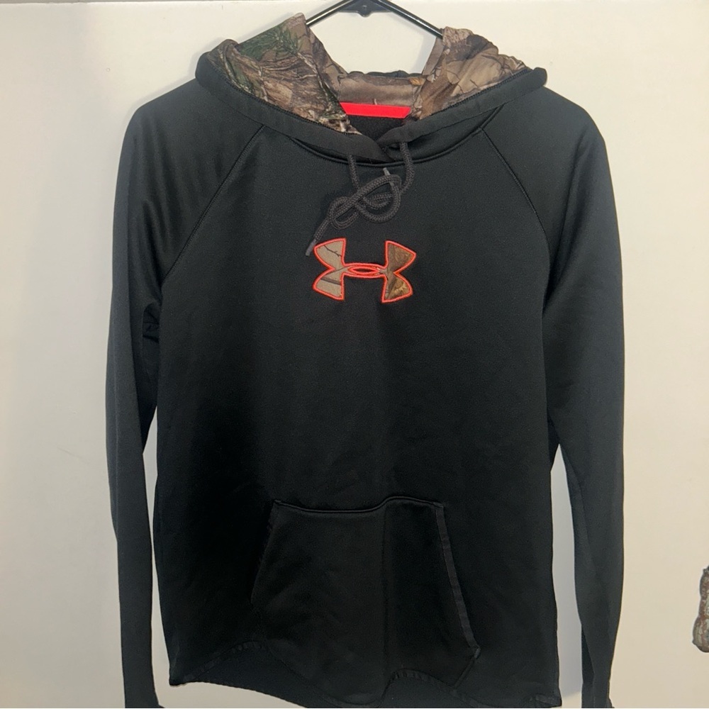 Under Armour Black Hoodie with Red Logo and Camo Hood